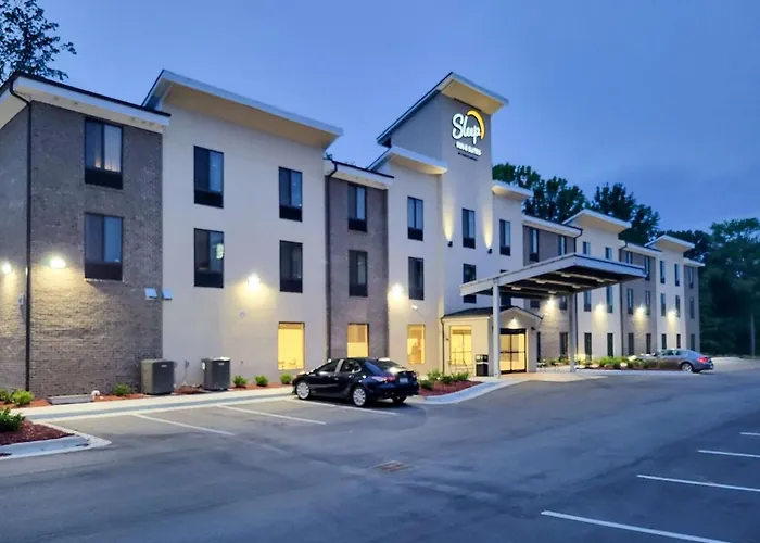 Cheap hotel: Sleep Inn Greensboro - Coliseum Area