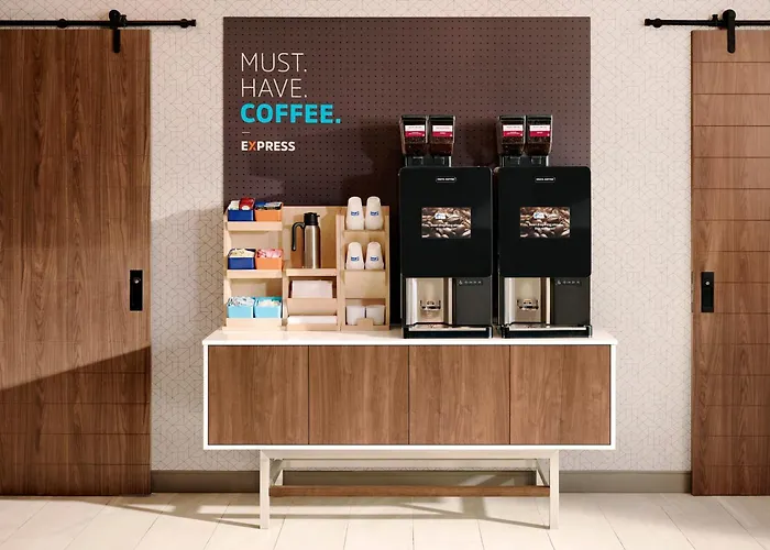 Airport Hotel: Holiday Inn Express Hotel & Suites Greensboro - Airport Area By Ihg